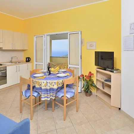 Aparthotel Elvira Diano Marina